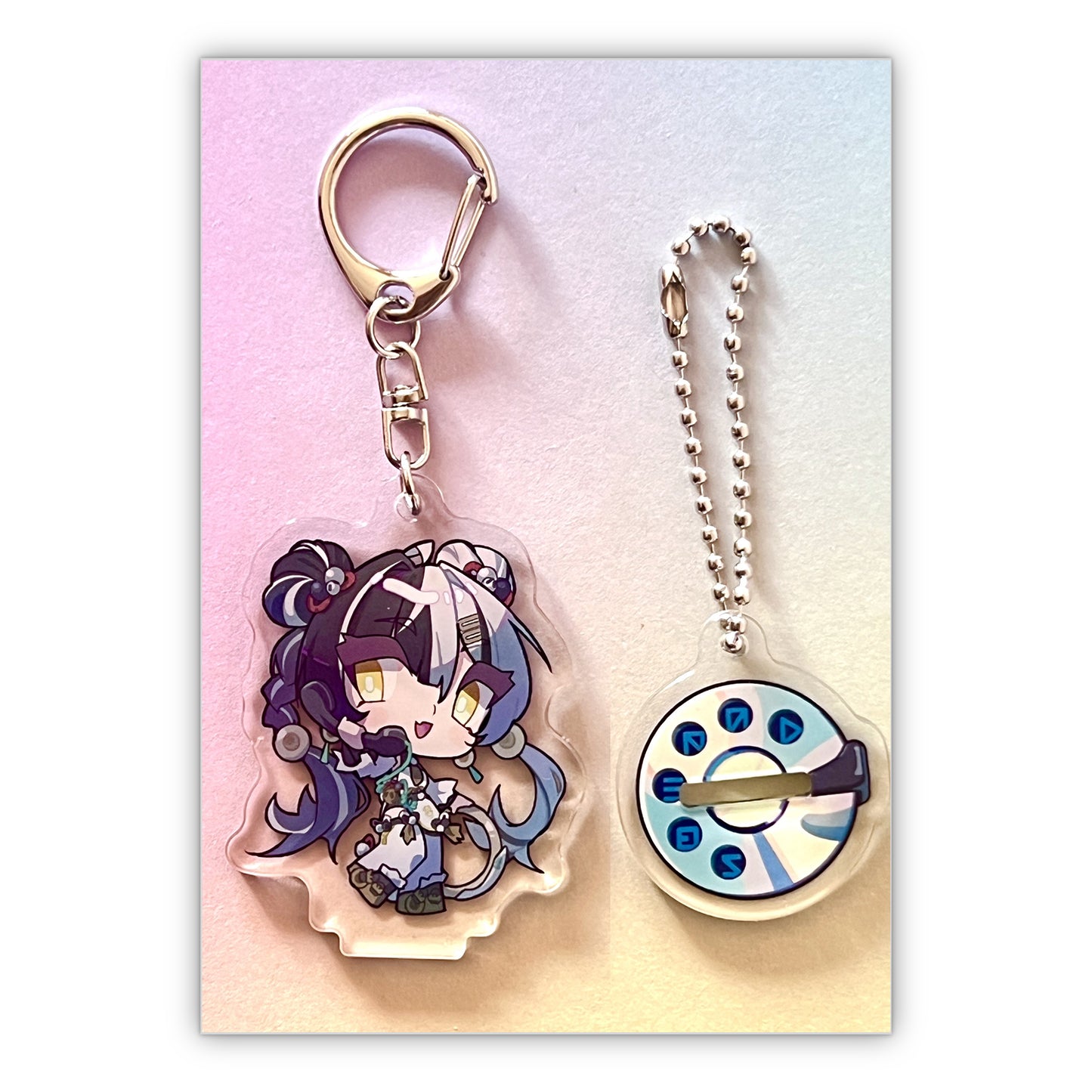 Dialyn Standee Keychain